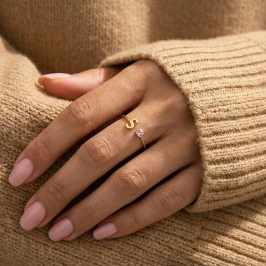 Précieuse™ - Bague initiale avec pierre de naissance